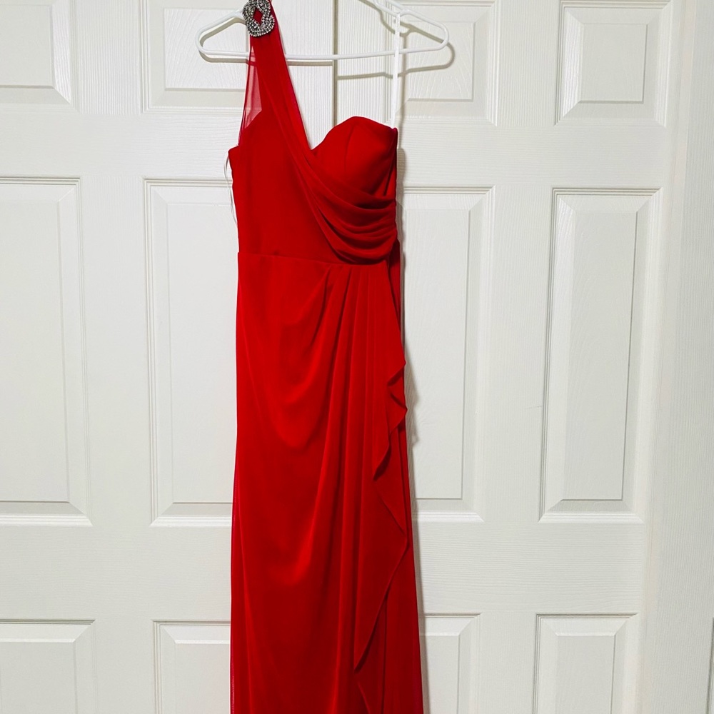 Beautiful prom/bridesmaid dress